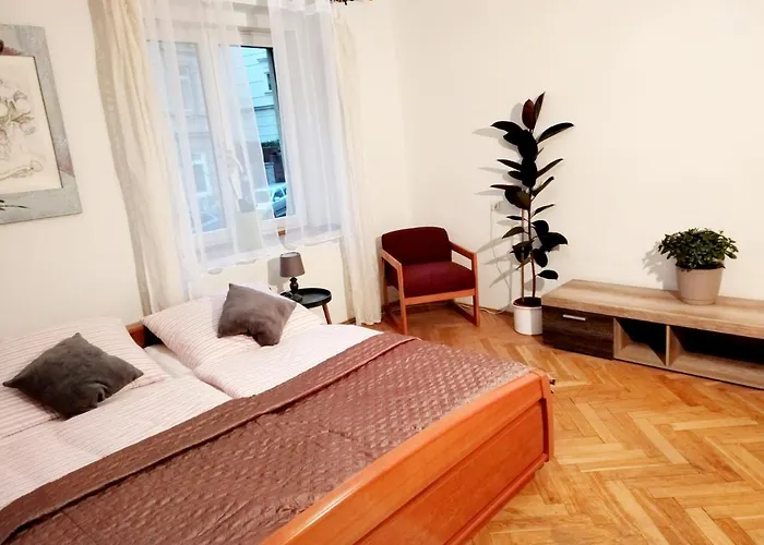 Apartament Isabel Decin